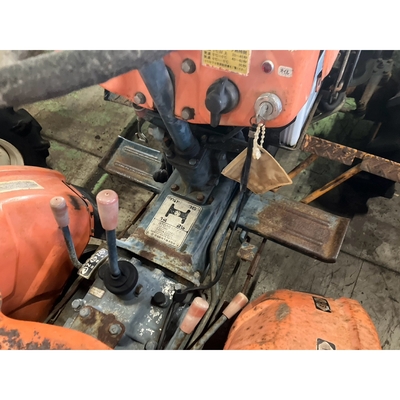 KUBOTA トラクター B7000D