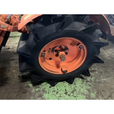KUBOTA トラクター B7000D