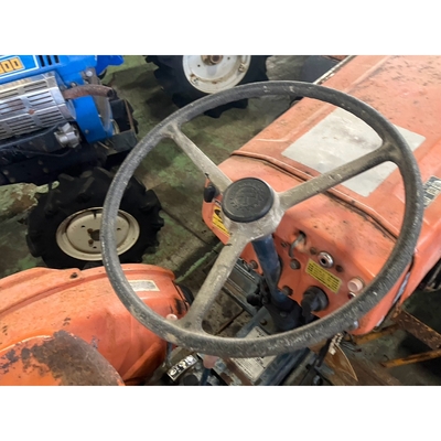 KUBOTA トラクター B7000D