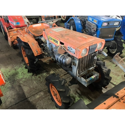 KUBOTA トラクター B7000D