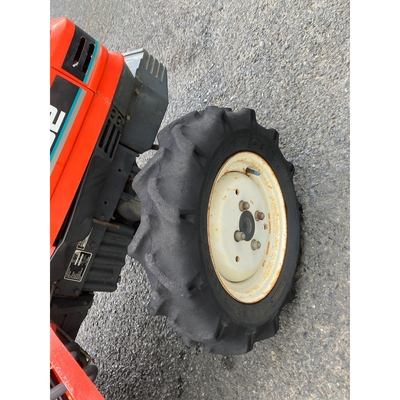 KUBOTA トラクター B52