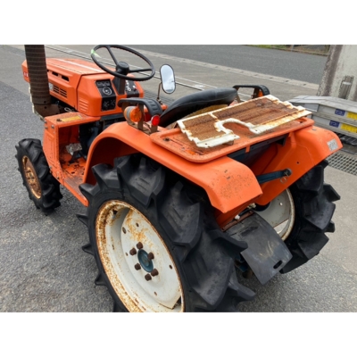 KUBOTA トラクター B1600