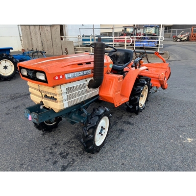 KUBOTA トラクター B1200