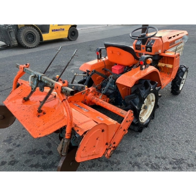 KUBOTA トラクター B1200