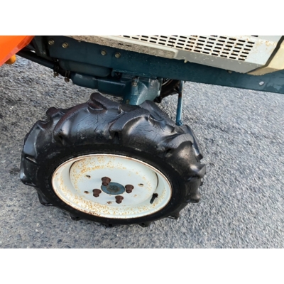 KUBOTA トラクター B1200