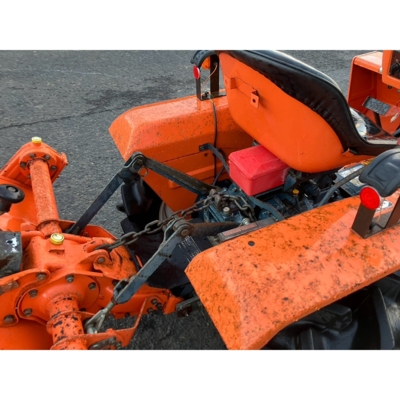 KUBOTA トラクター B1200