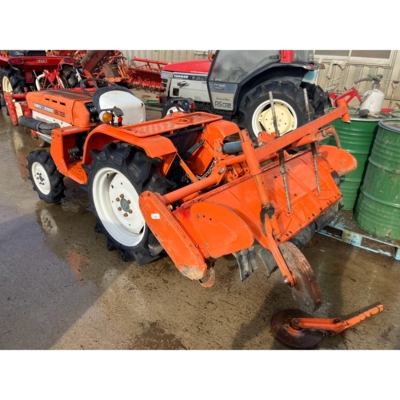KUBOTA トラクター  B1600D