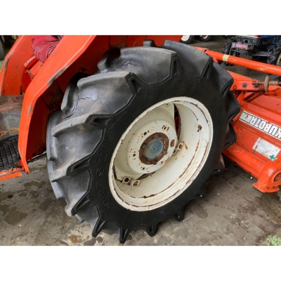 KUBOTA トラクター L1-265D