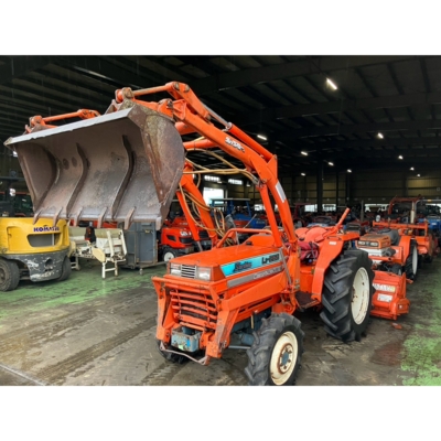 KUBOTA トラクター L1-265D