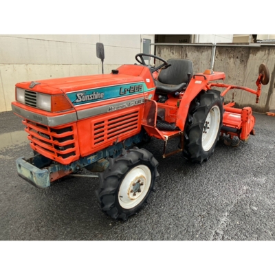 KUBOTA トラクター L1-205D