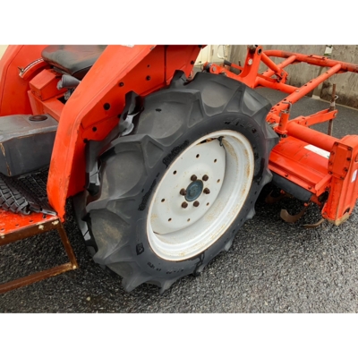 KUBOTA トラクター L1-205D