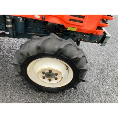 KUBOTA トラクター L1-205D