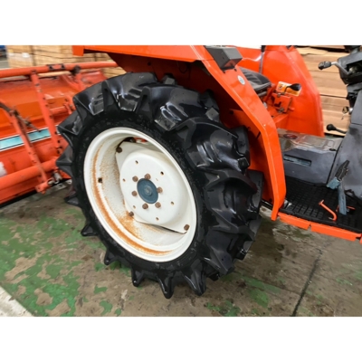 KUBOTA トラクター L1-245