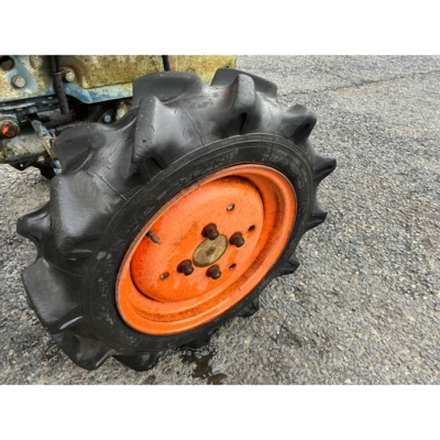 KUBOTA トラクター B6000