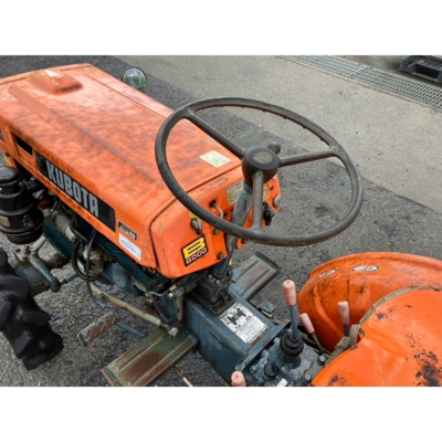 KUBOTA トラクター B6000