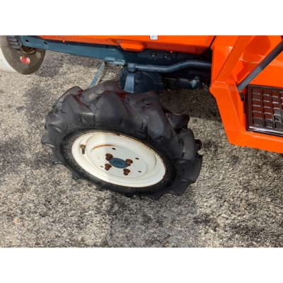 KUBOTA トラクター B1-15D