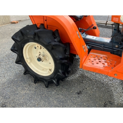 KUBOTA トラクター B1400D