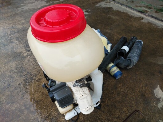 MARUYAMA 背負動力散布機 MD-3020