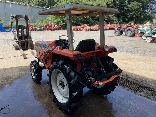 KUBOTA トラクター L1-225D