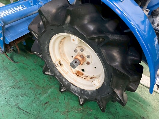 ISEKI トラクター TX1300S