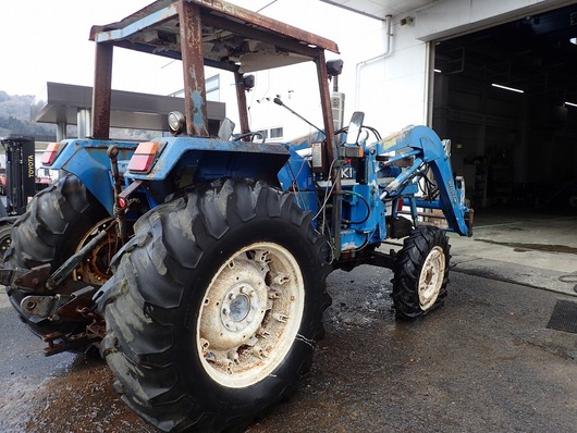 ISEKI トラクター T8010F