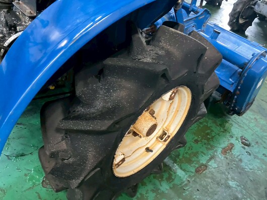 ISEKI トラクター TX1000