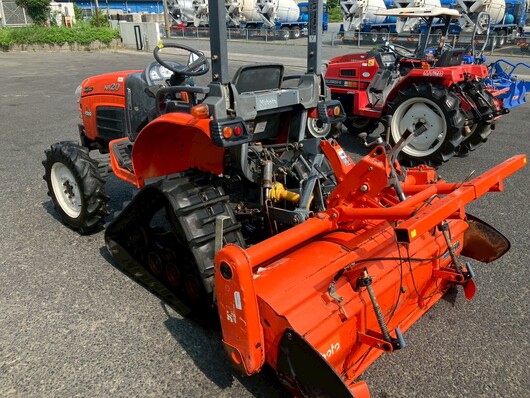 KUBOTA トラクター KB20
