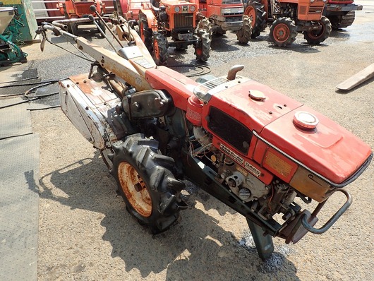 KUBOTA 耕運機 K700/GA85