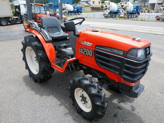 KUBOTA トラクター GB200