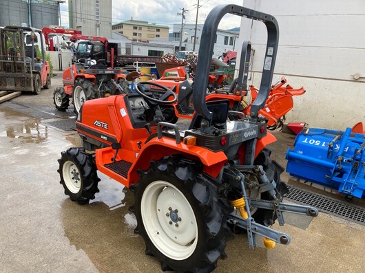 KUBOTA トラクター A195