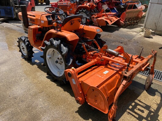 KUBOTA トラクター B1500D