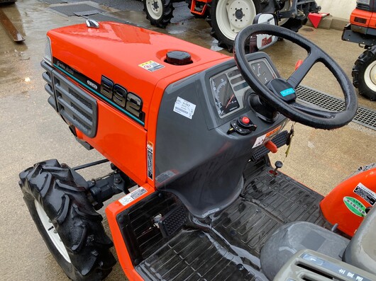 KUBOTA トラクター B92