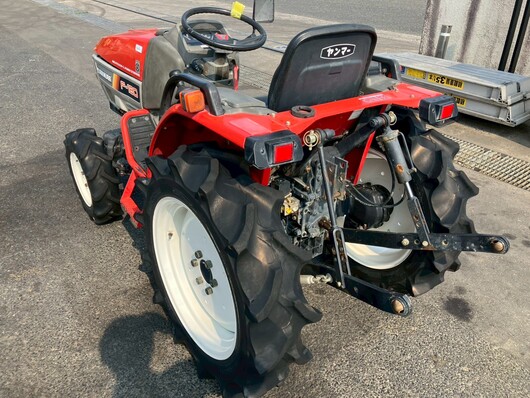 YANMAR トラクター F180D