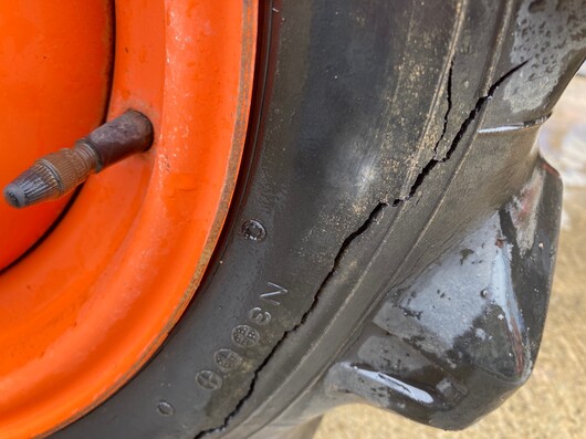 KUBOTA トラクター B6000D