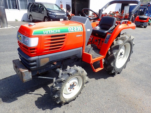 Tractors HITACHI NZ235 - FARM MART