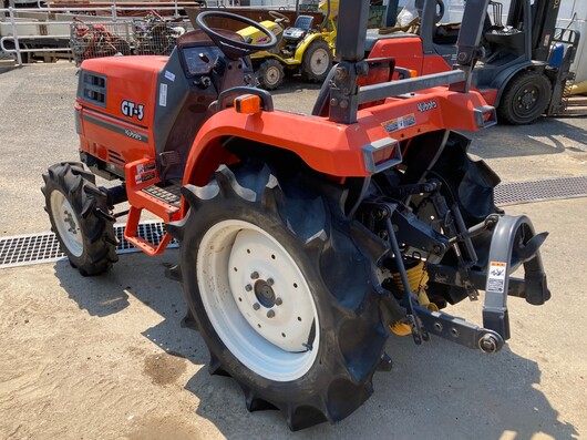 KUBOTA トラクター GT3