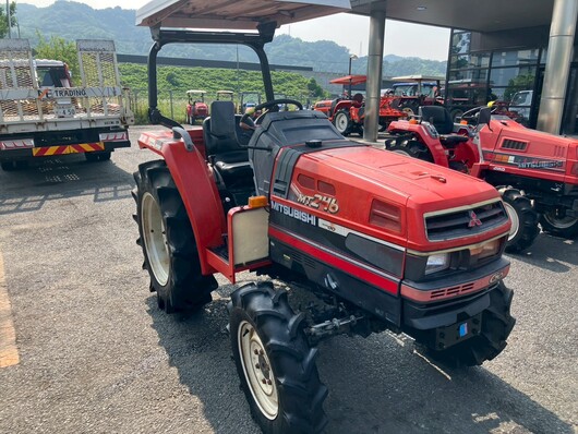 MITSUBISHI トラクター MT246D