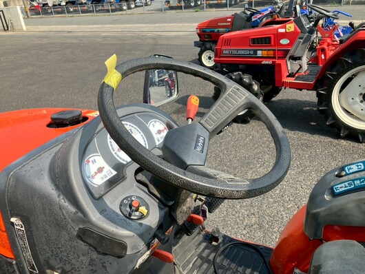 KUBOTA トラクター KB20
