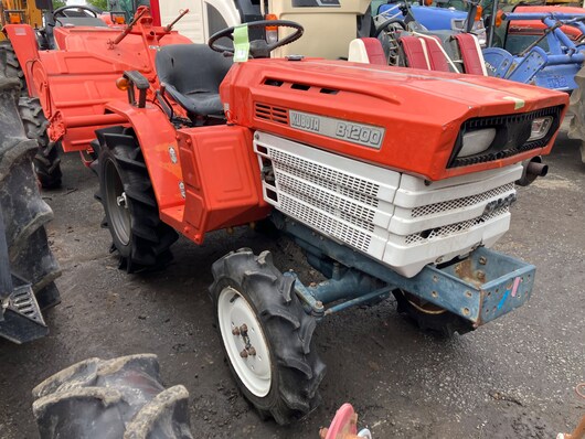 KUBOTA トラクター B1200D