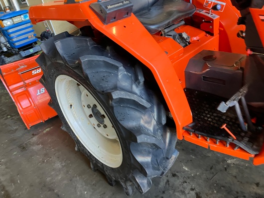 KUBOTA トラクター L1-255D