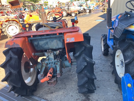 KUBOTA トラクター  B1600D