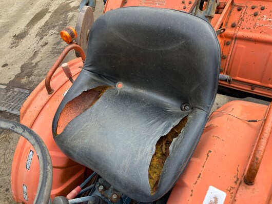 KUBOTA トラクター B7001D