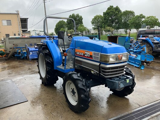 ISEKI トラクター TG31F