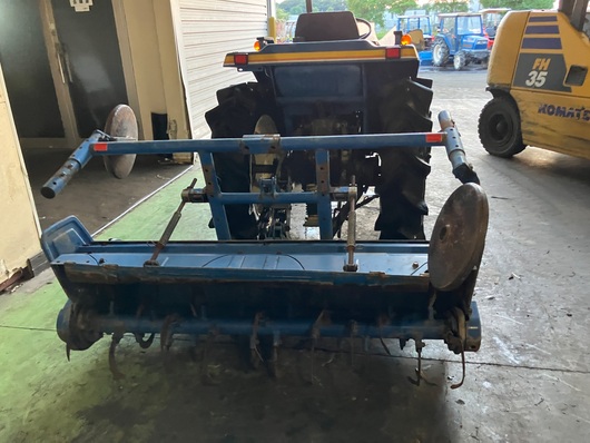 ISEKI トラクター TU220F