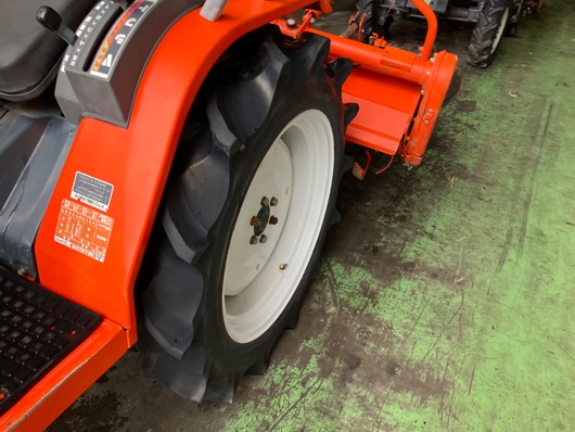 KUBOTA トラクター A-195D