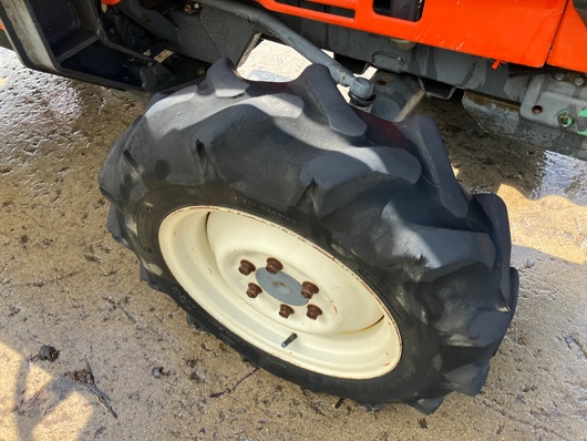 KUBOTA トラクター GT-8