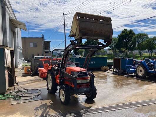 KUBOTA トラクター GT-8