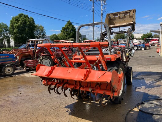 KUBOTA トラクター GT-8