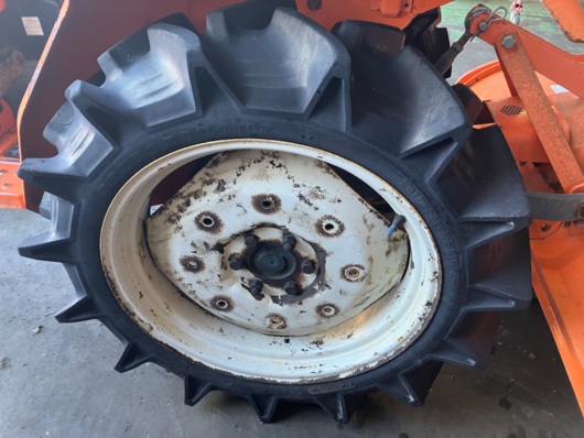 KUBOTA トラクター L1802